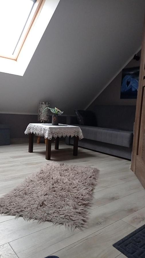 Maly Apartamencik Teo 里沃 外观 照片